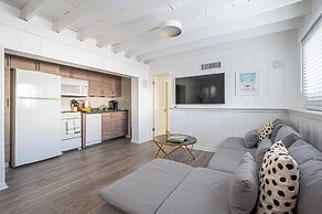 BRIGHT Fort Lauderdale Tropical Retreat