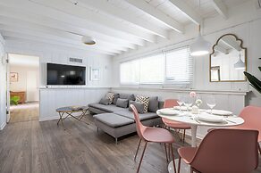 BRIGHT Fort Lauderdale Tropical Retreat