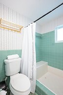 BRIGHT Fort Lauderdale Tropical Retreat