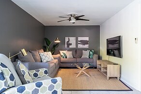 BRIGHT Fort Lauderdale Tropical Retreat