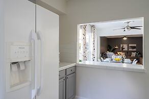 BRIGHT Fort Lauderdale Tropical Retreat