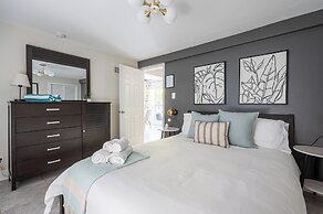 BRIGHT Fort Lauderdale Tropical Retreat