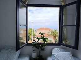 Villa-costaadeje-3br-balcony-wifi-parking