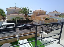 Villa-costaadeje-3br-balcony-wifi-parking