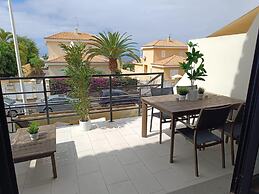 Villa-costaadeje-3br-balcony-wifi-parking