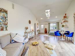 Royale Living in the Heart of Phoenix