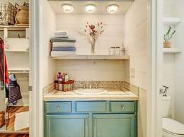 Royale Living in the Heart of Phoenix