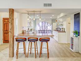 Royale Living in the Heart of Phoenix