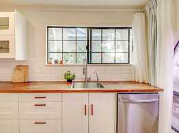 Royale Living in the Heart of Phoenix