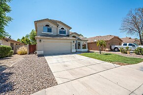 Dos Palmas - Gilbert Poolside Retreat