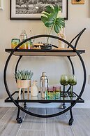 Dos Palmas - Gilbert Poolside Retreat