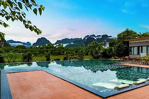 Lisha Grand Hotel C Vangvieng