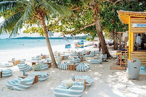 Diamond Beach Resort