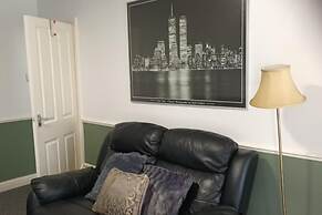 Leeds - Apartment - Stay 3- Parking - Garden