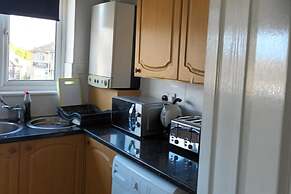 Leeds - Apartment - Stay 3- Parking - Garden