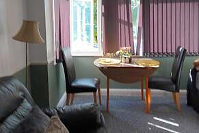 Leeds - Apartment - Stay 3- Parking - Garden
