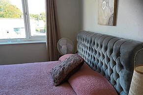 Leeds - Apartment - Stay 3- Parking - Garden