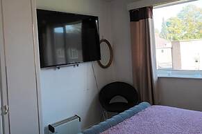 Leeds - Apartment - Stay 3- Parking - Garden