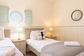 Host Stay The Old Smokey