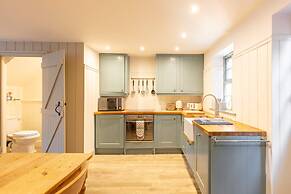 Host Stay The Old Smokey