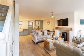 Host Stay The Old Smokey