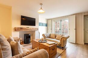 Host Stay The Old Smokey