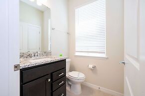 Stunning 7Bd Jacuzzi Pool Close to Disney Windsor Cay 16217
