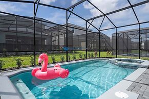Stunning 7Bd Jacuzzi Pool Close to Disney Windsor Cay 16217