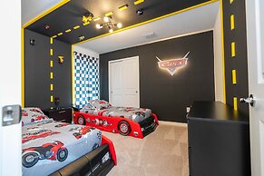 Stunning 7Bd Jacuzzi Pool Close to Disney Windsor Cay 16217