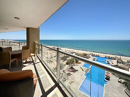 Tranquil Tides Oceanfront Family Oasis