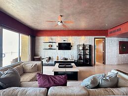 Tranquil Tides Oceanfront Family Oasis