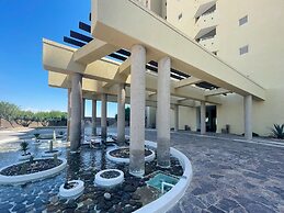 Tranquil Tides Oceanfront Family Oasis