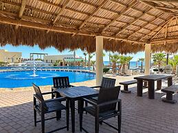 Tranquil Tides Oceanfront Family Oasis