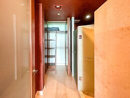 Tranquil Tides Oceanfront Family Oasis