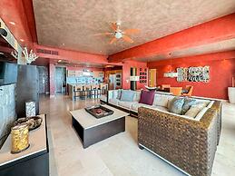 Tranquil Tides Oceanfront Family Oasis