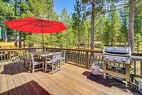 Sunny Cabin: 1 Mi to Tahoe Donner Resort!