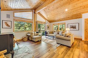 Sunny Cabin: 1 Mi to Tahoe Donner Resort!