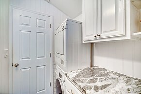 Island Cottage in Jensen Beach w/ Pool Access!