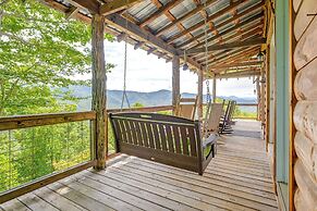 Bryson City Cabin: Hot Tub + Mtn View!