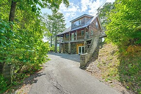 Bryson City Cabin: Hot Tub + Mtn View!