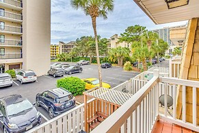 Walk to Ocean: Myrtle Beach Condo w/ Deck