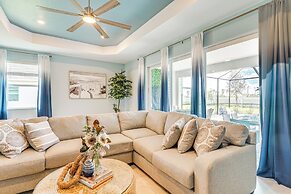 Luxe Venice Gem w/ Outdoor Pool & Hot Tub