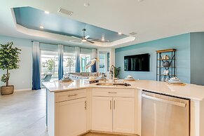 Luxe Venice Gem w/ Outdoor Pool & Hot Tub