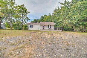 Rural Spiro Getaway w/ Private Deck!