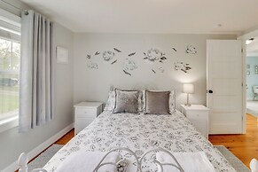 Warrenton Gem: Walk to Downtown!