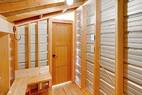 Trout Creek Tiny House w/ Mtn Views & Fireplace