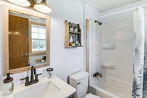 Pet-friendly Home w/ Decks & Fire Pit in Perham!