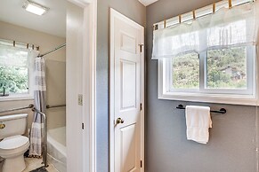 Glenwood Springs Mountain Escape: 5 Mi to Town!