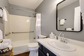 Glenwood Springs Mountain Escape: 5 Mi to Town!