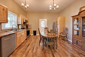 Hopkinsville Home: Walk to Downtown!